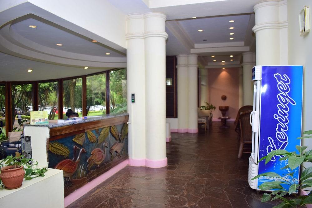 SAFARI PARK HOTEL(V) — 8