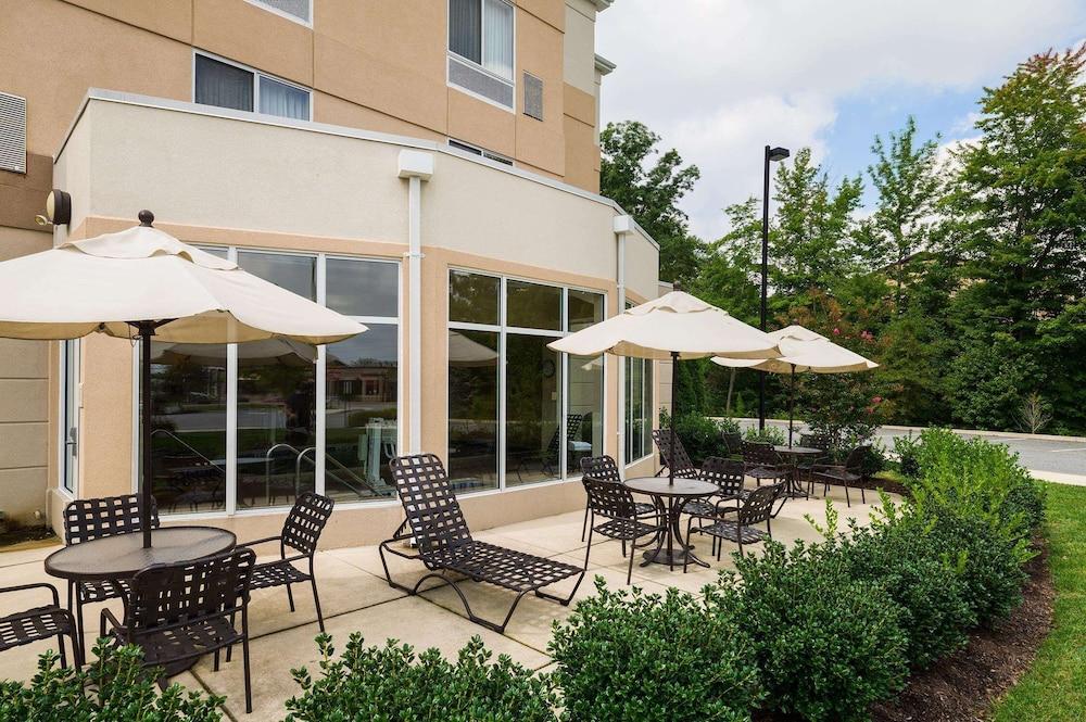Hilton Garden Inn — 1