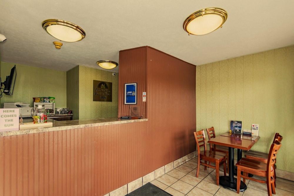 Americas Best Value Inn Austinburg — 7