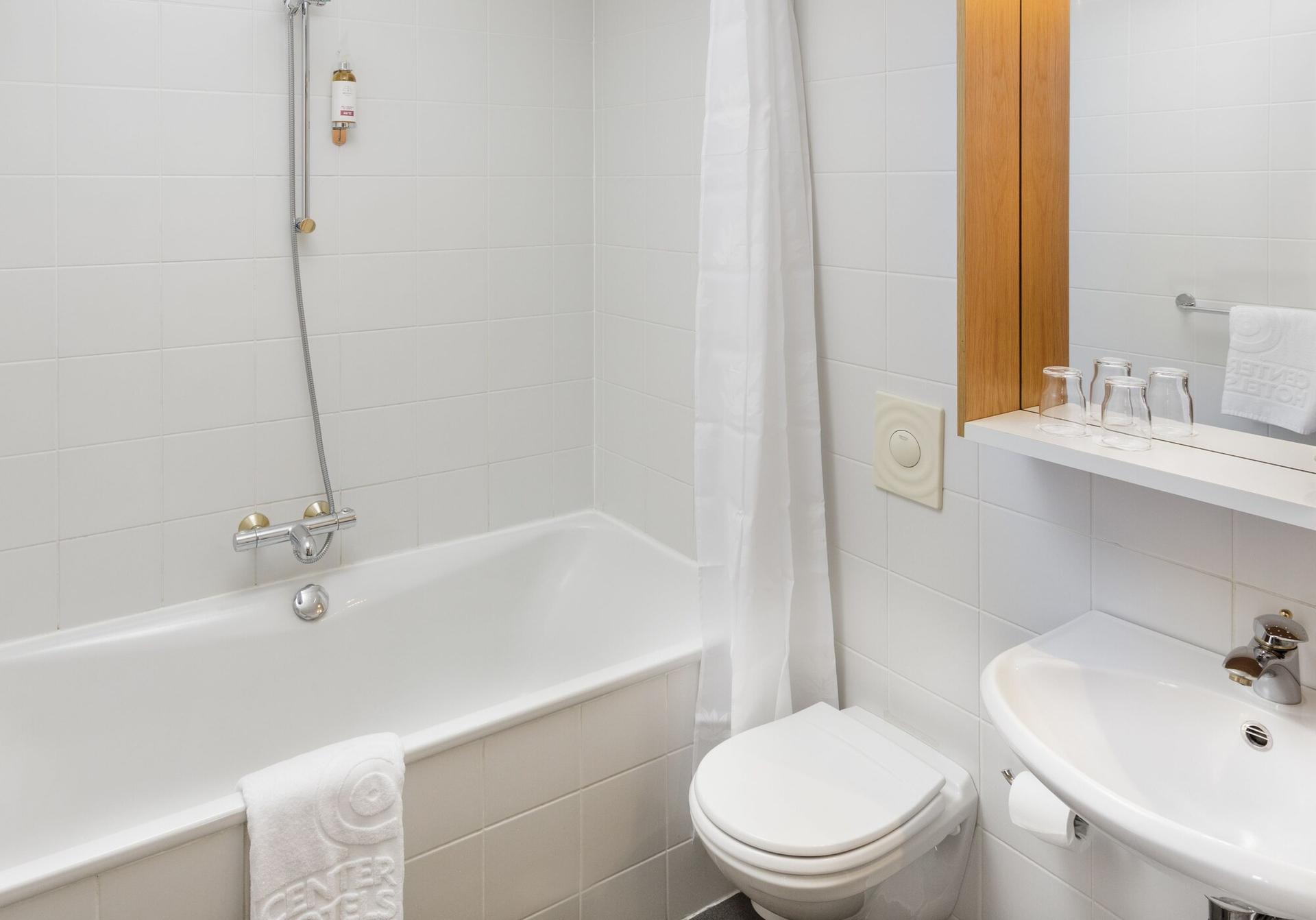 CENTERHOTEL SKJALDBREID — 8