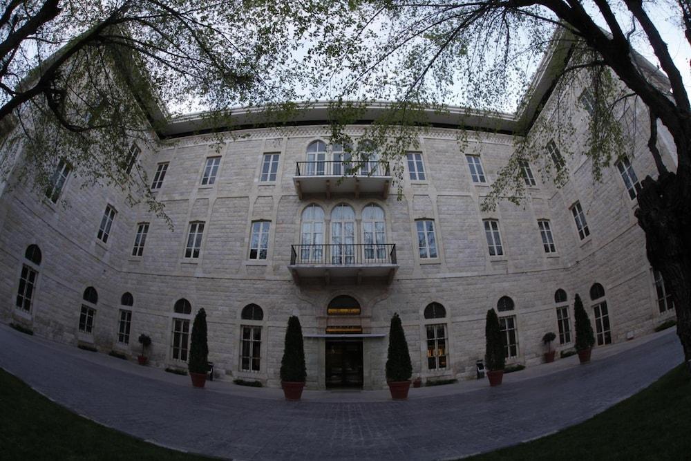 Grand Kadri Hotel Zahle — 1