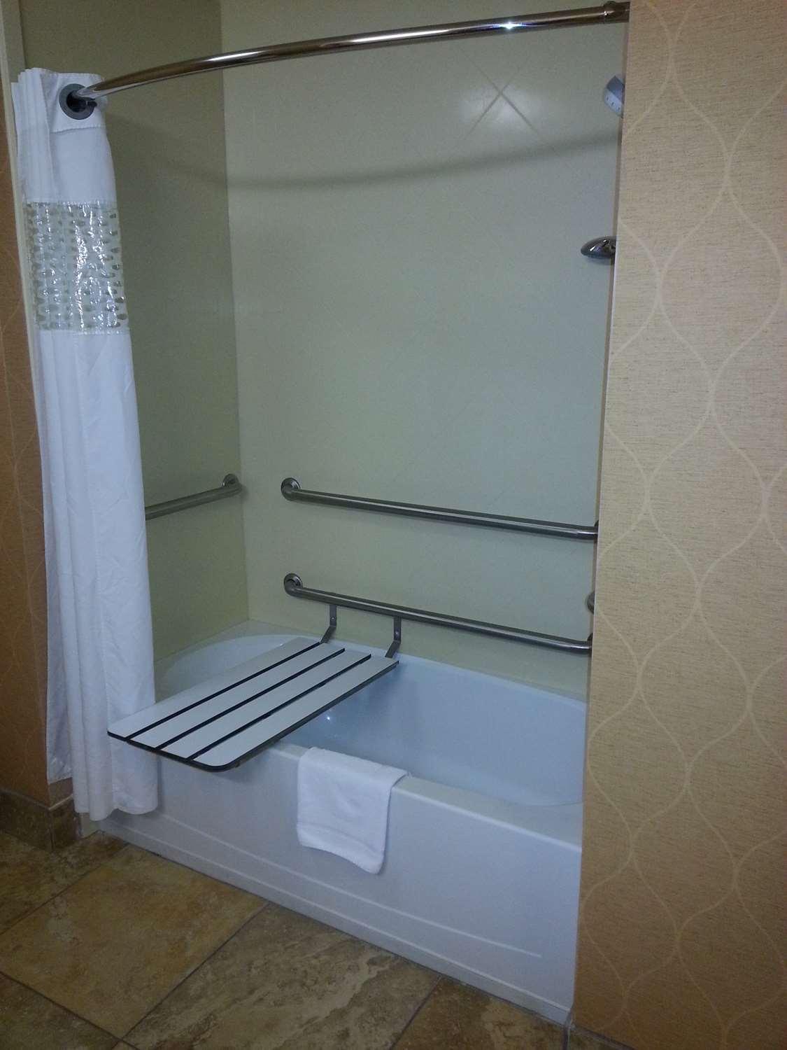 Hampton Inn and Suites Sevierville at Stadium Drive — 1