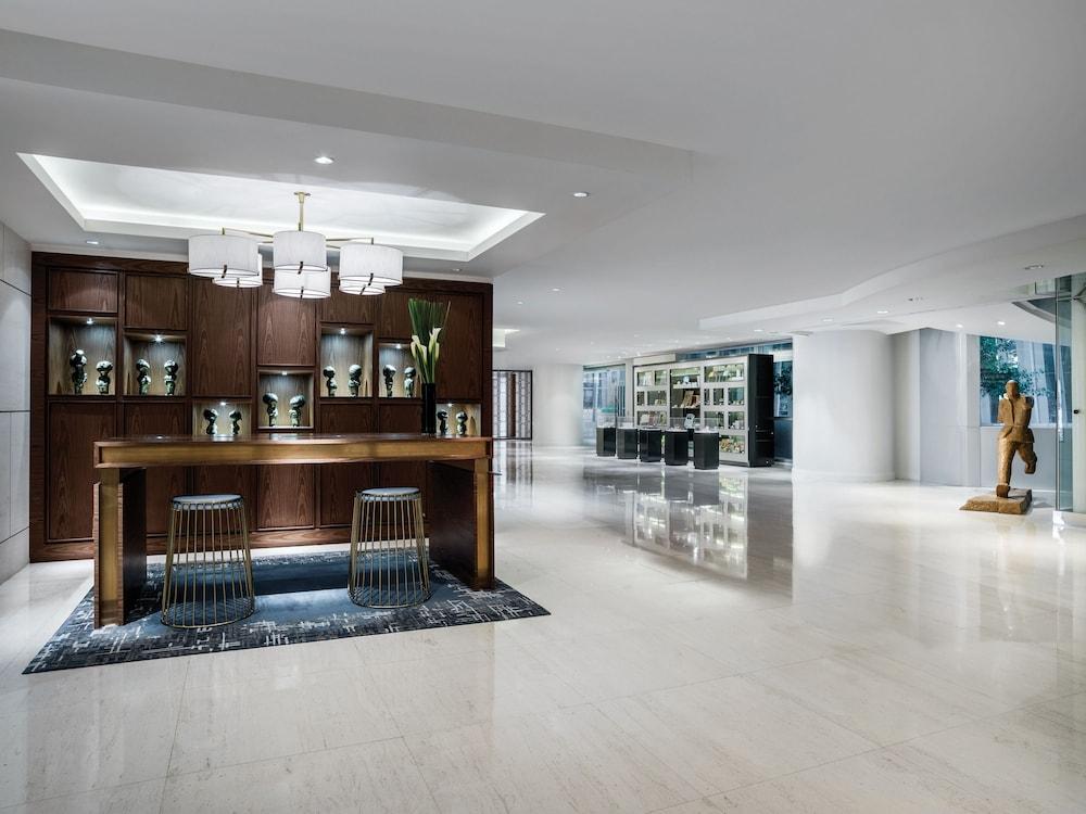 Cordis, Hong Kong 78884 — 7