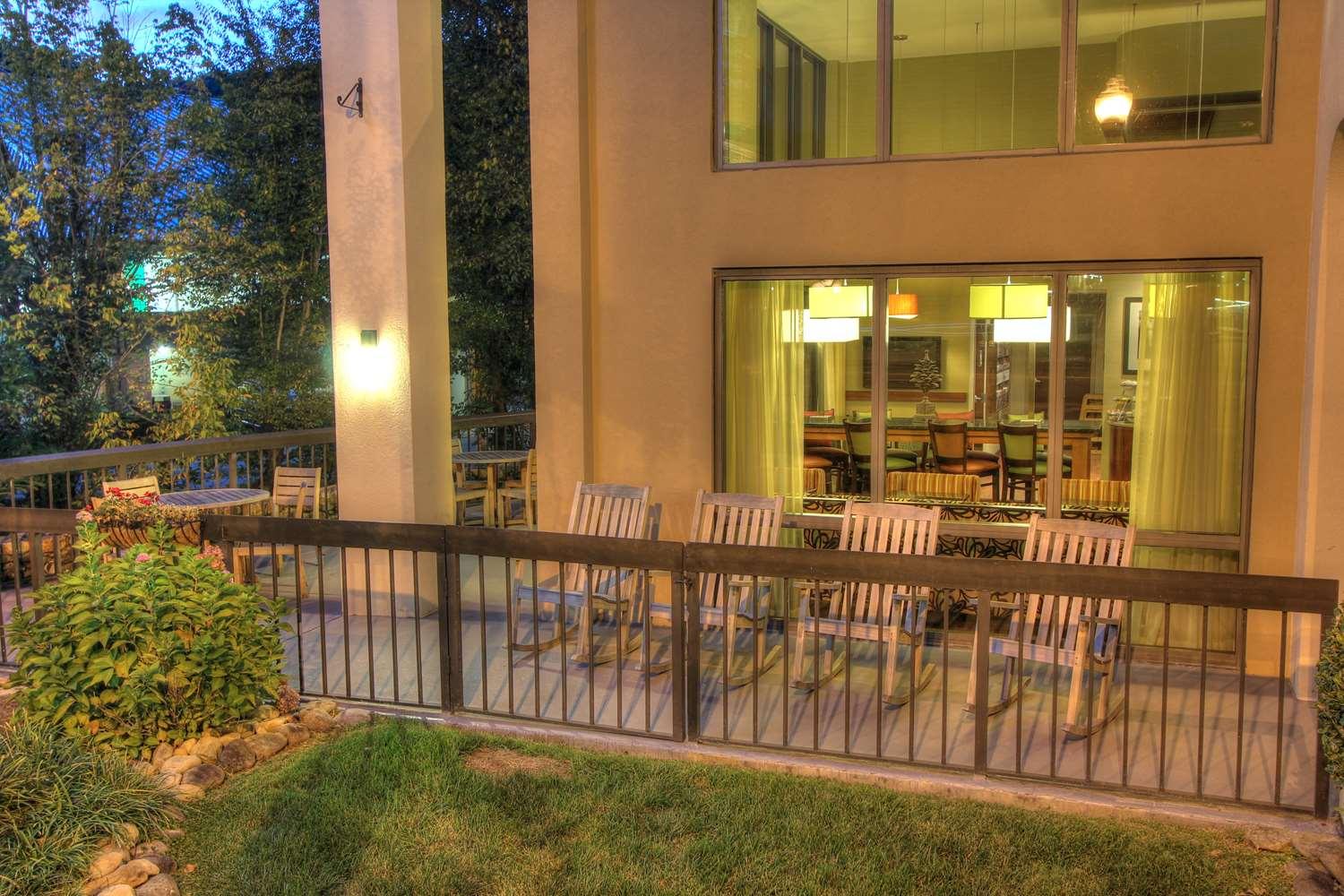 Hampton Inn Gatlinburg — 9