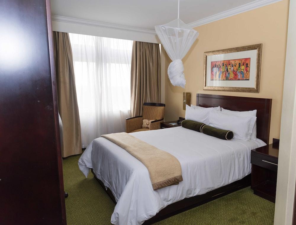 SUNBIRD MOUNT SOCHE HOTEL — 8