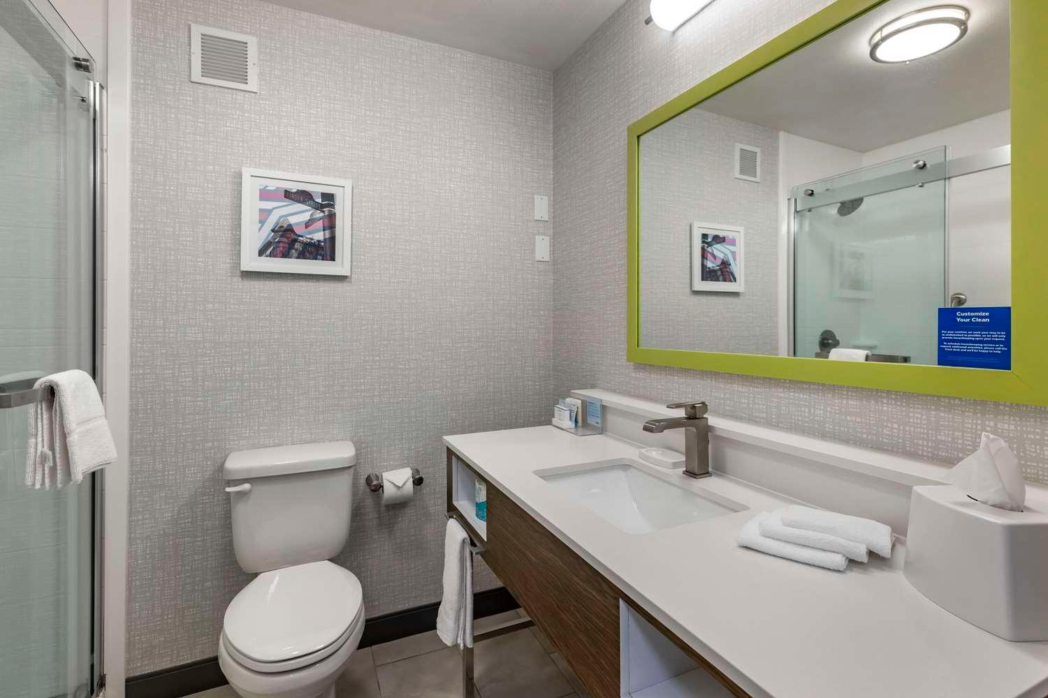 Hampton Inn Ft. Collins — 2