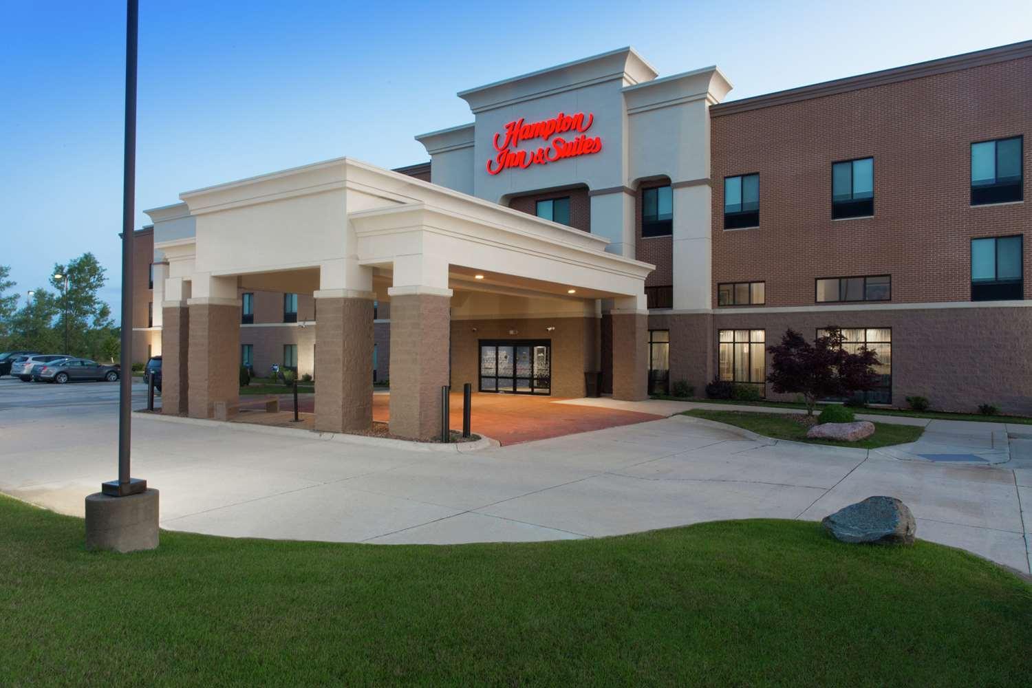 Hampton Inn Suites Ankeny — 1