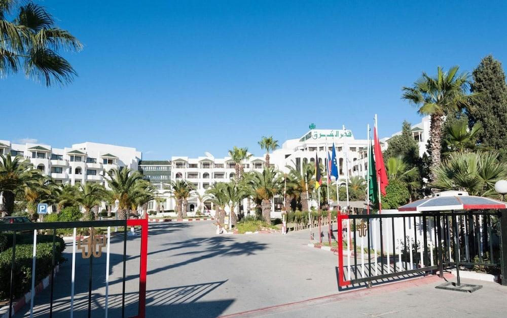 ORIENT PALACE HOTEL 891555 — 9
