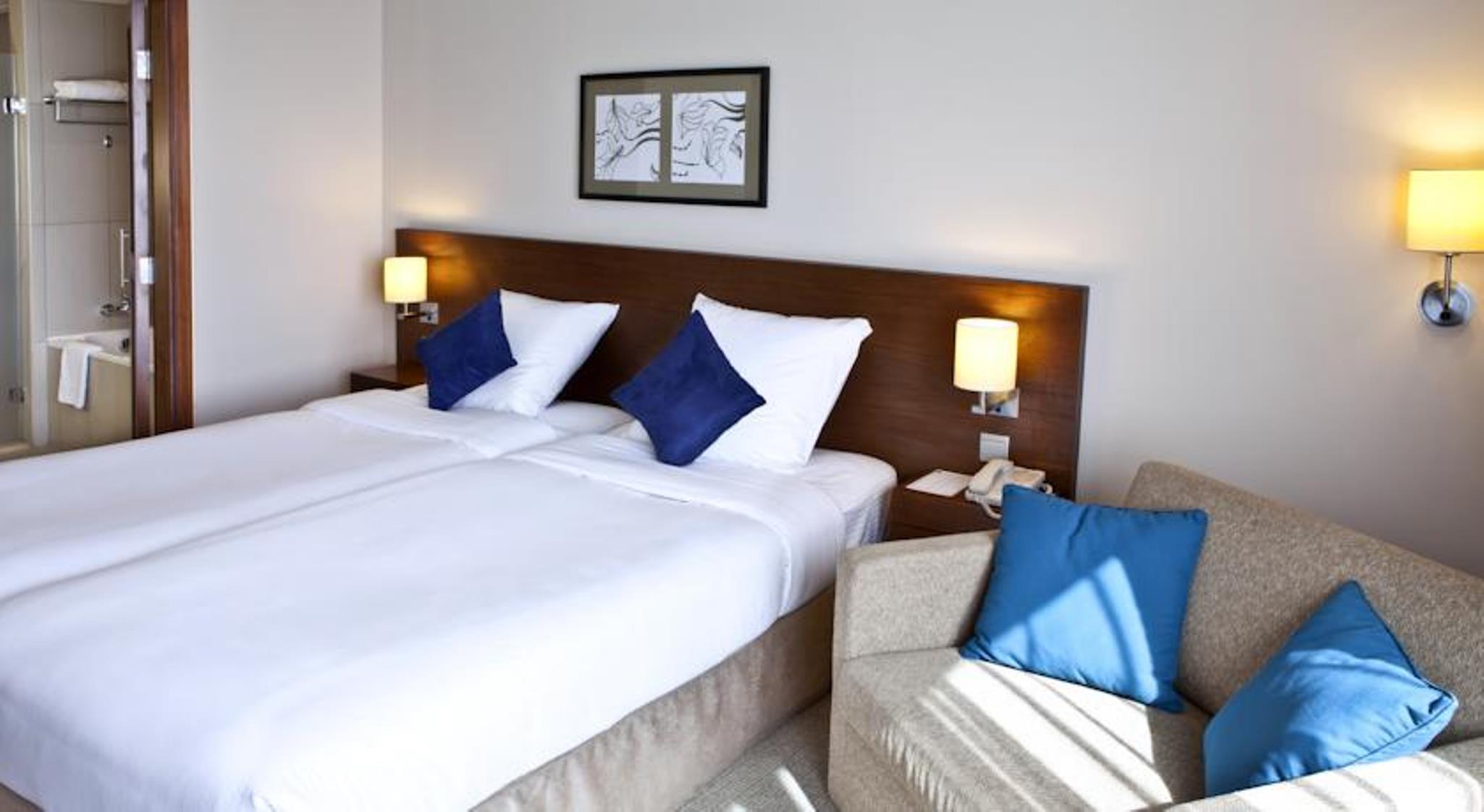 Novotel Deira Creekside Dubai — 9