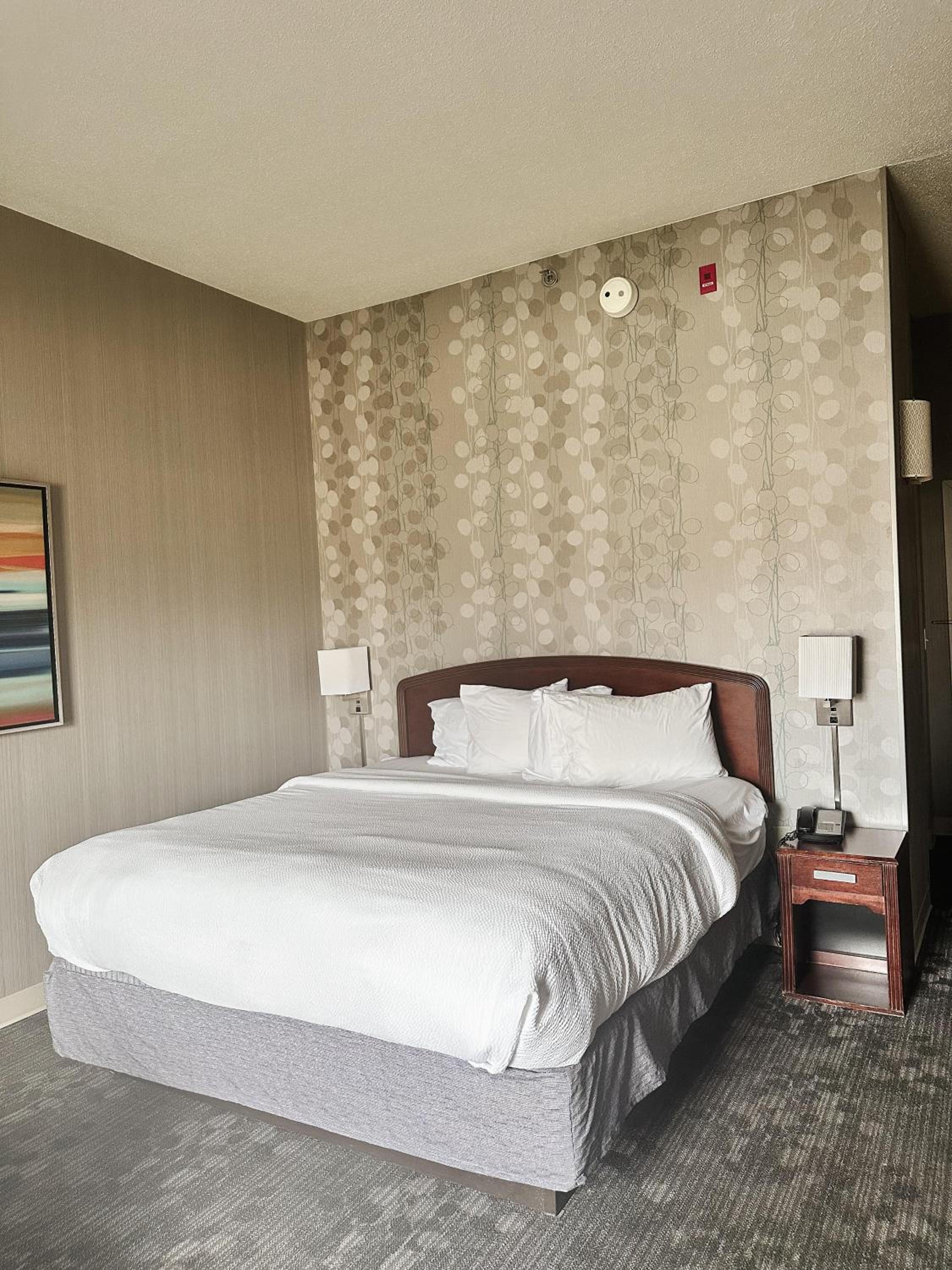 Country Inn & Suites by Radisson, Columbus-Edinburgh — 5