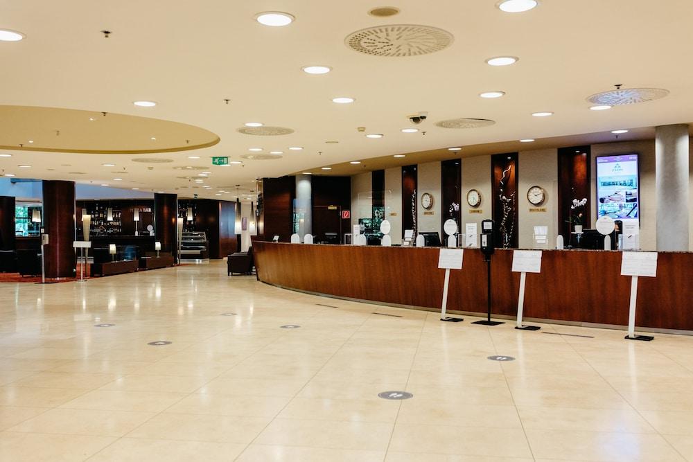 CROWNE PLAZA BRATISLAVA — 6