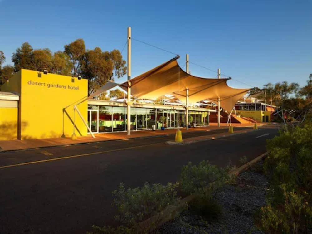 Desert Gardens Hotel — 1
