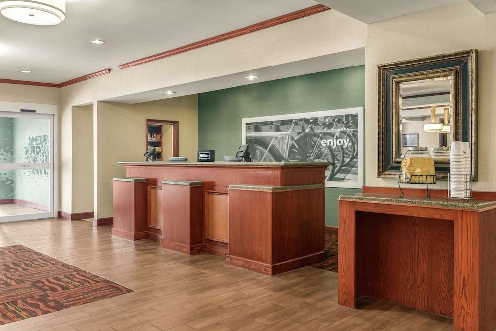 Hampton Inn Athens, OH — 8
