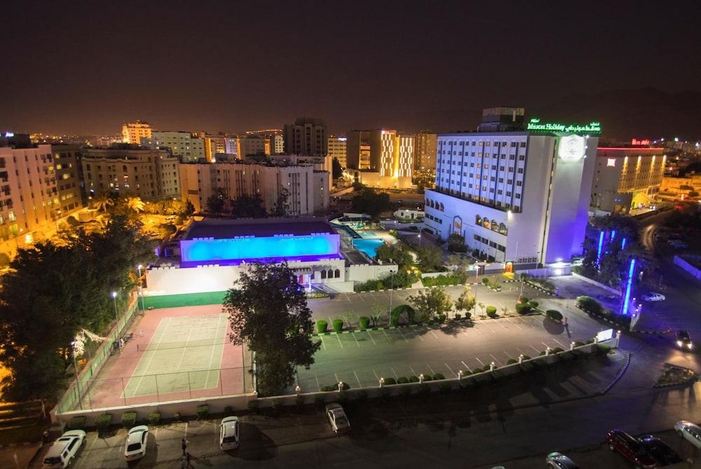 Muscat Holiday — 8