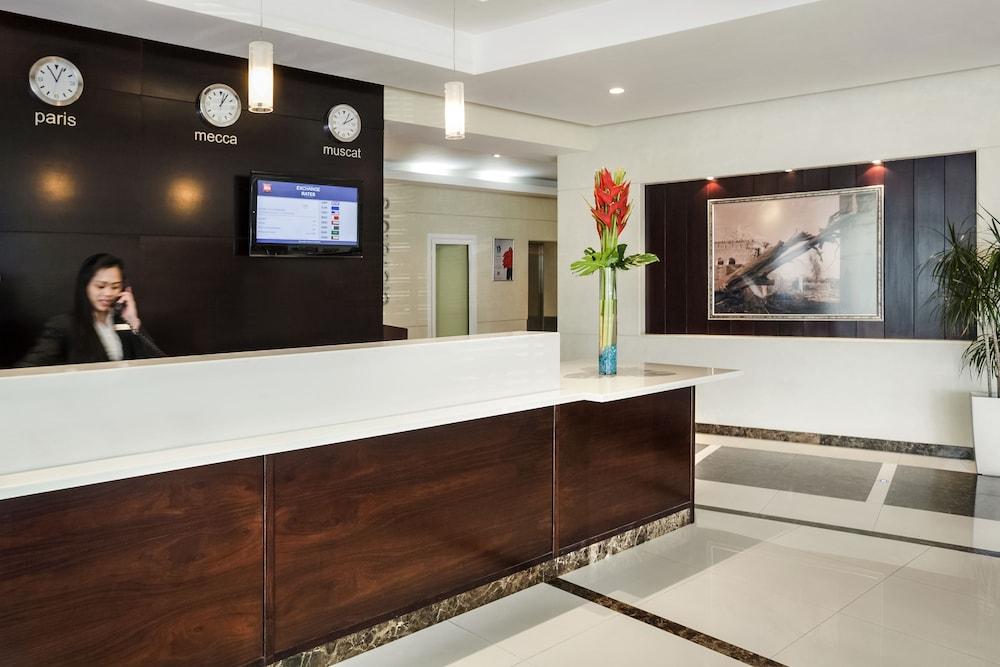 IBIS MUSCAT 133084 — 7