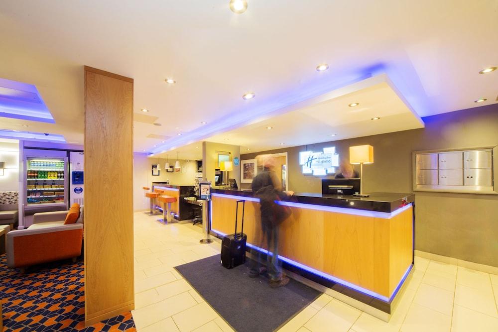 Holiday Inn Express Edinburgh Royal Mile — 6