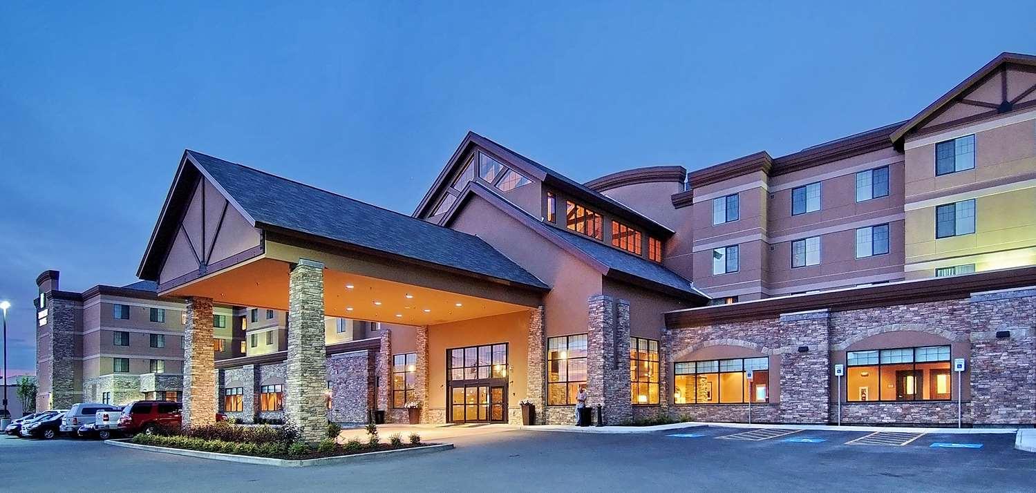 Embassy Suites by Hilton Anchorage — 1