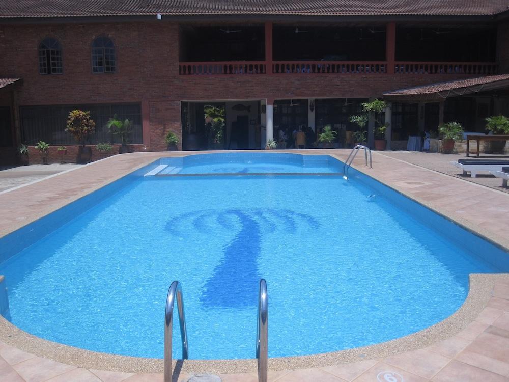Coconut Grove Regency Hotel 1129248 — 5