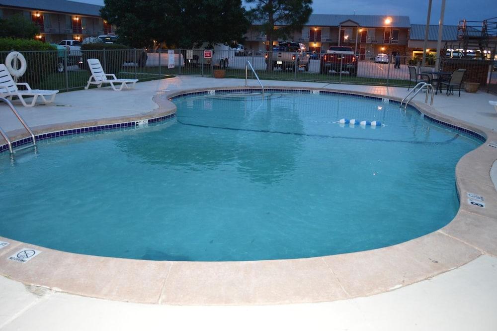 Guest Inn Ardmore — 1