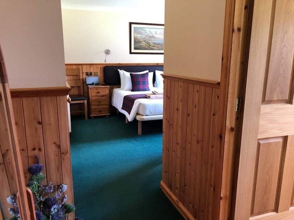 Binnilidh Mhor B&amp;B and Self Caterin Cottage — 2
