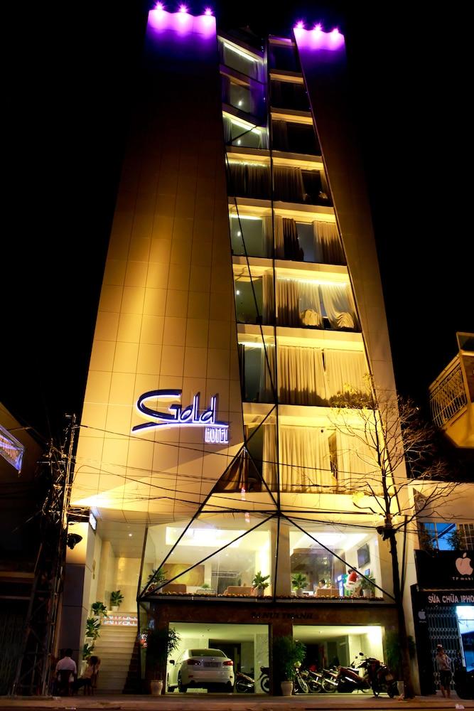 Gold Hotel — 1