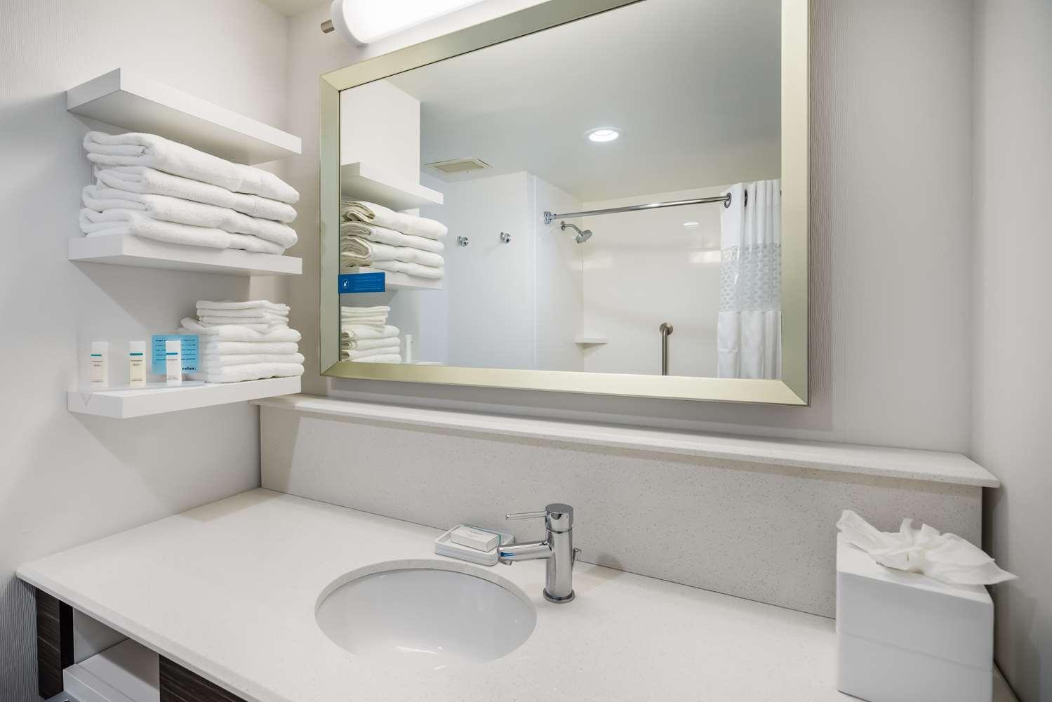 Hampton Inn Dover De — 1