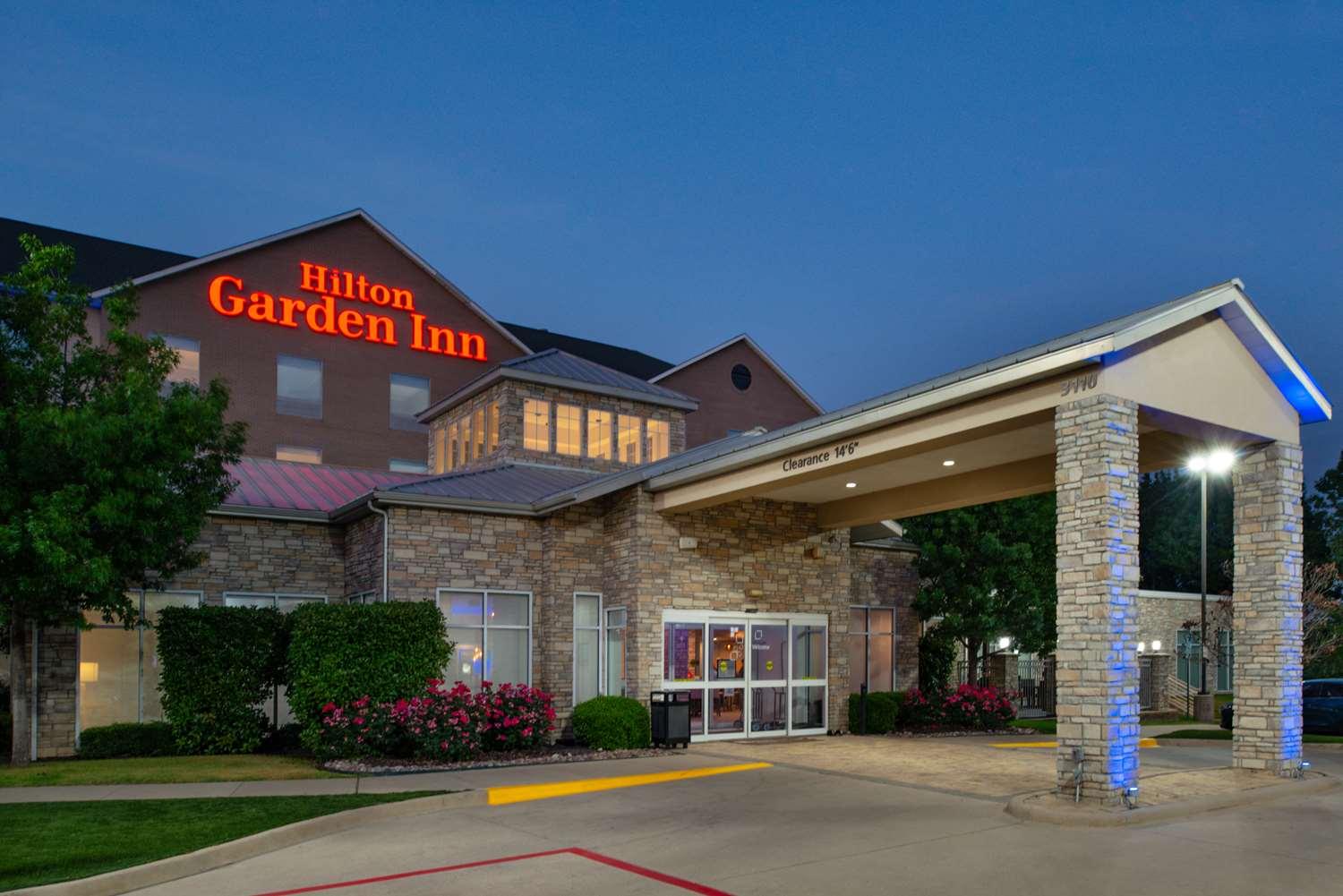 Hilton Garden Inn Denton — 1