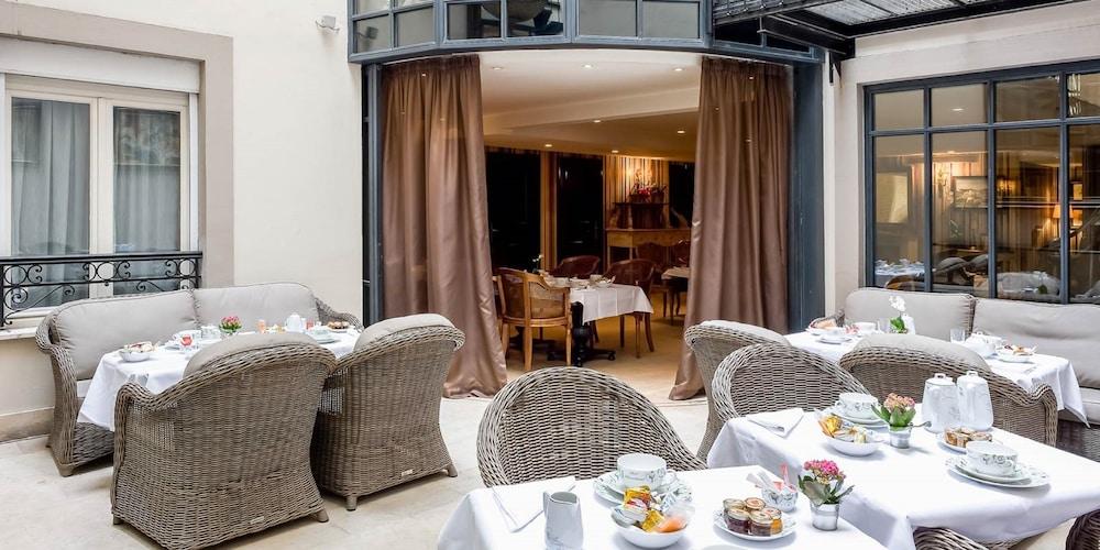 HOTEL CHATEAUBRIAND 7044