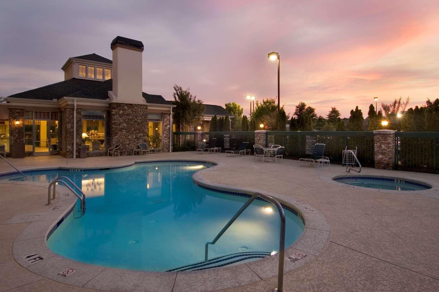 Hilton Garden Inn Atlanta Northpoint — 10