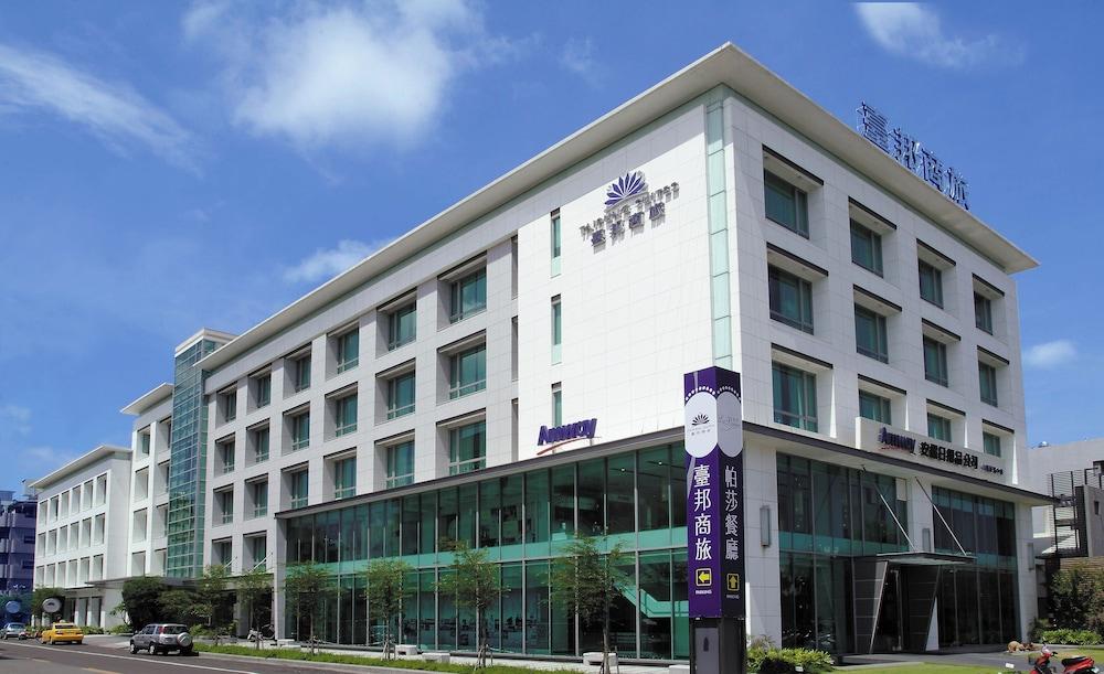 Taipung Suites 880555 — 1