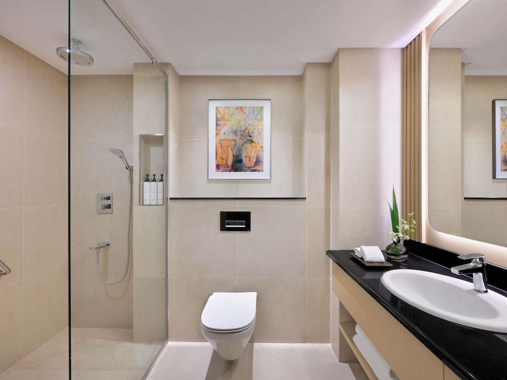 Swissotel Al Murooj Dubai — 8