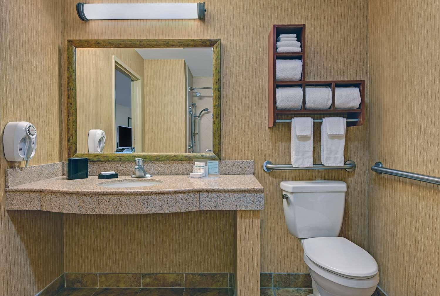 Hampton Inn Deming, NM — 3