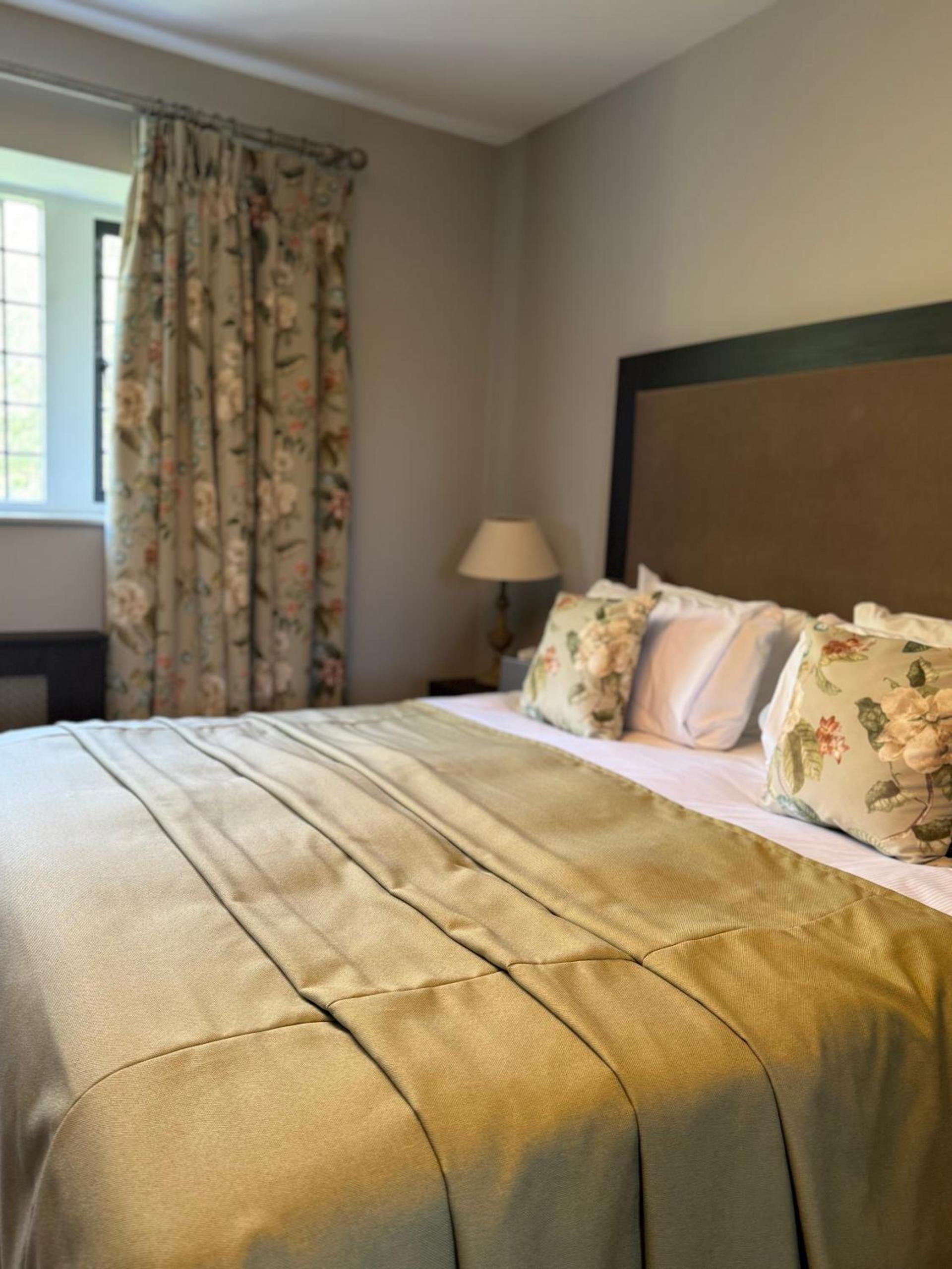 Abbey House Hotel — 9