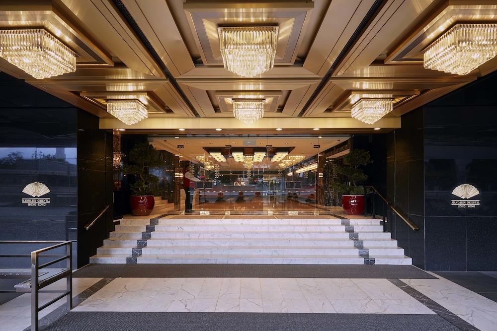 Mandarin Oriental Hong Kong 11454 — 10