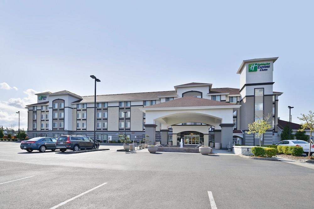Holiday Inn Express and Suites Tacoma South Lakewood, an IHG Hotel — 1