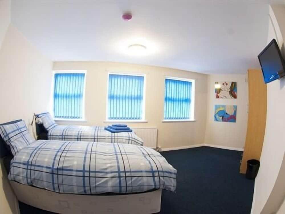 Liverpool Gateway B&B — 6