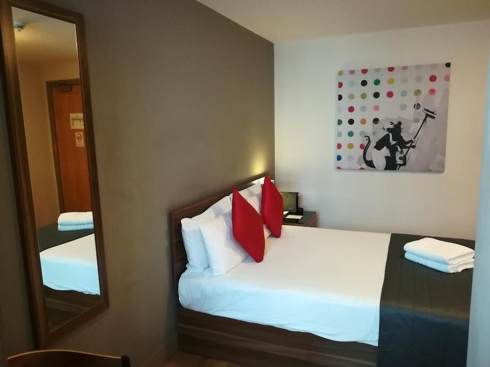 Britannia Study Hotel — 4