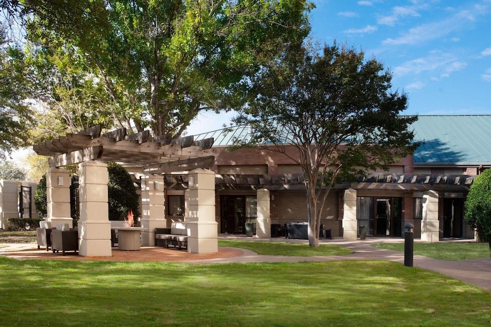 Courtyard Dallas Addison/Quorum Drive — 4
