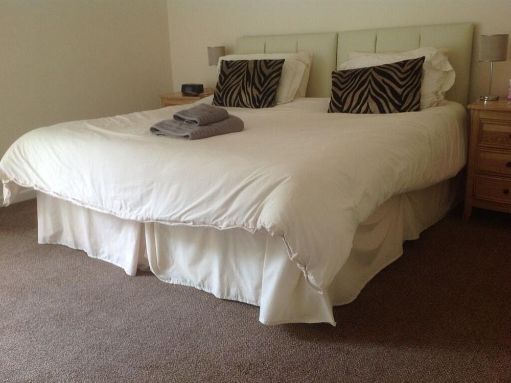 Half Moon Jackfield — 7