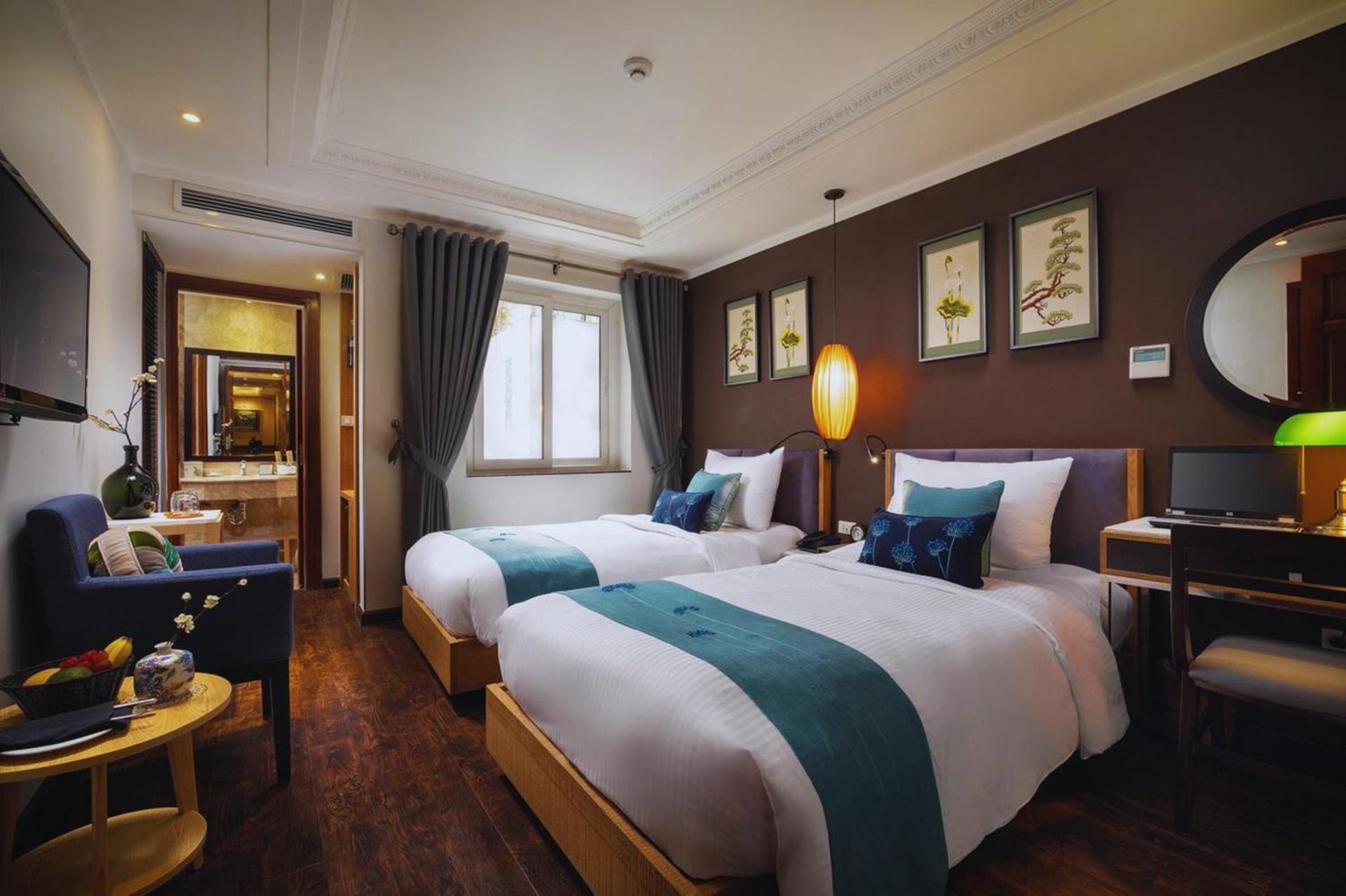Hotel Emerald Waters Classy — 4