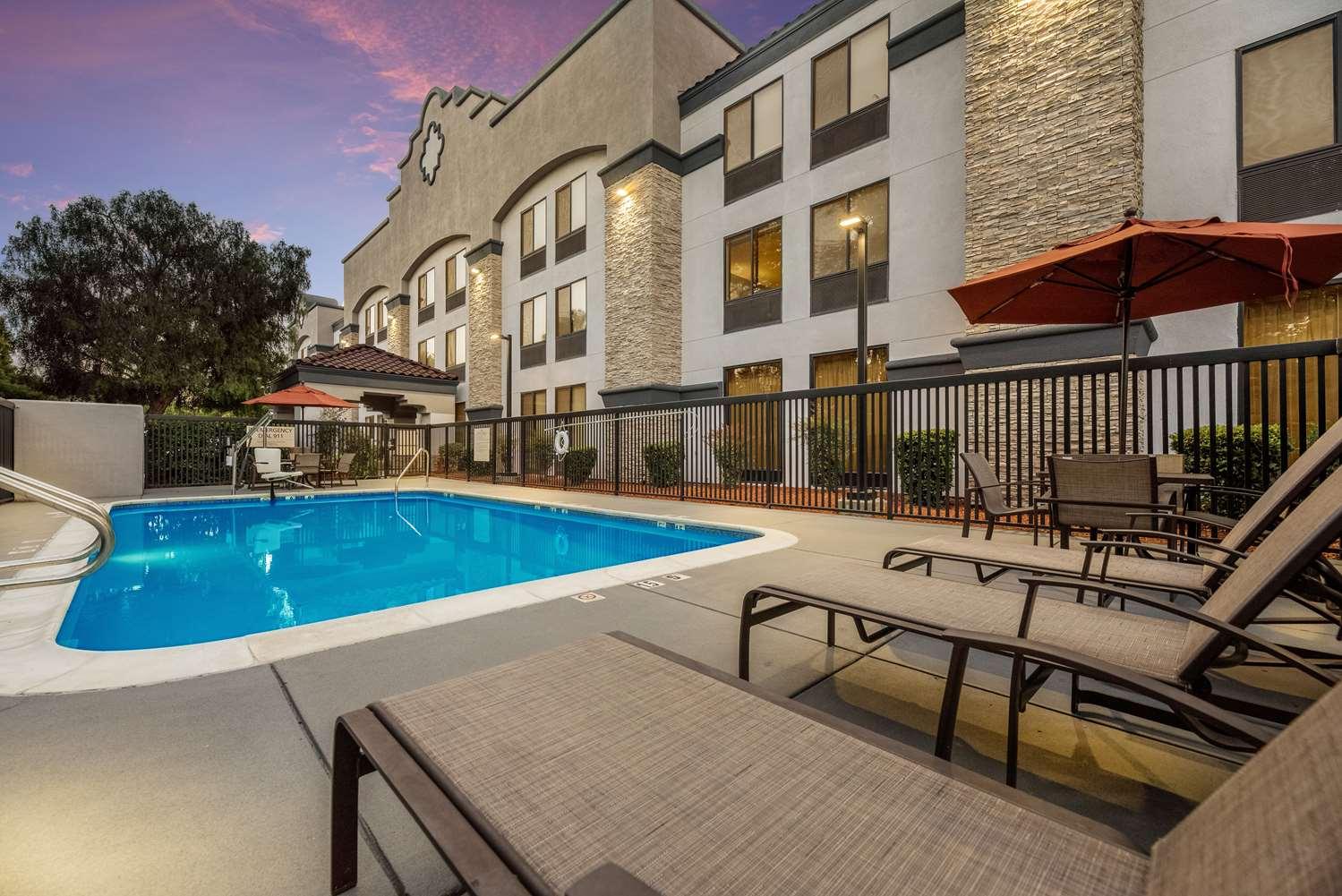 Hampton Inn Oakland-Hayward Ca — 9