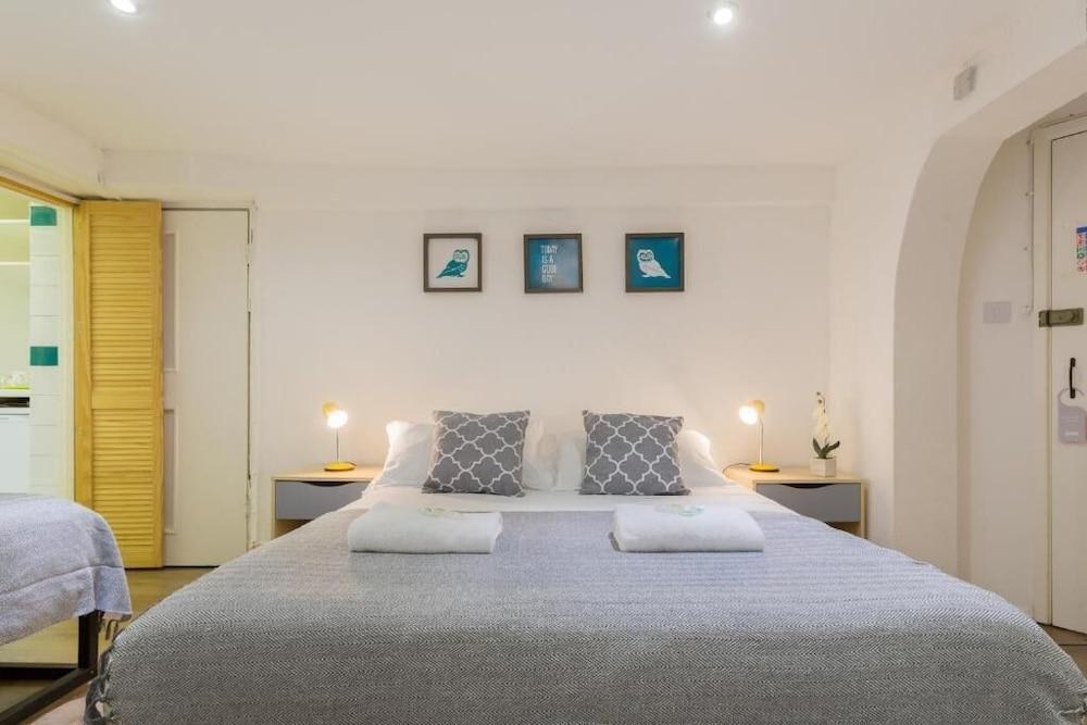 Sea Breeze Brighton — 4