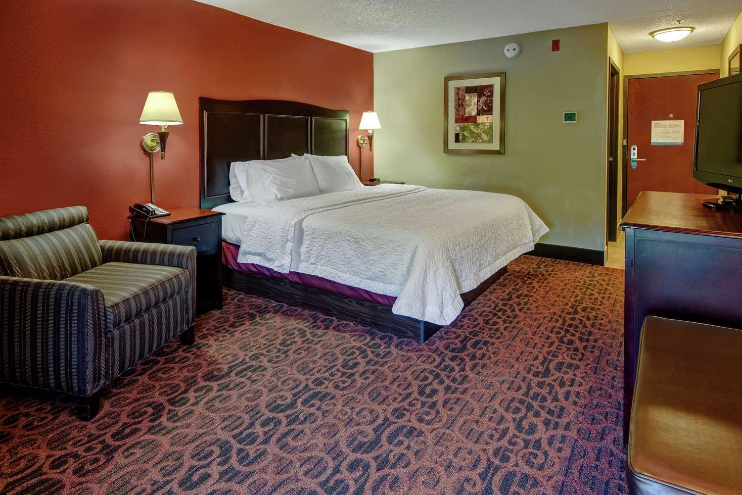 Hampton Inn Ashland — 7