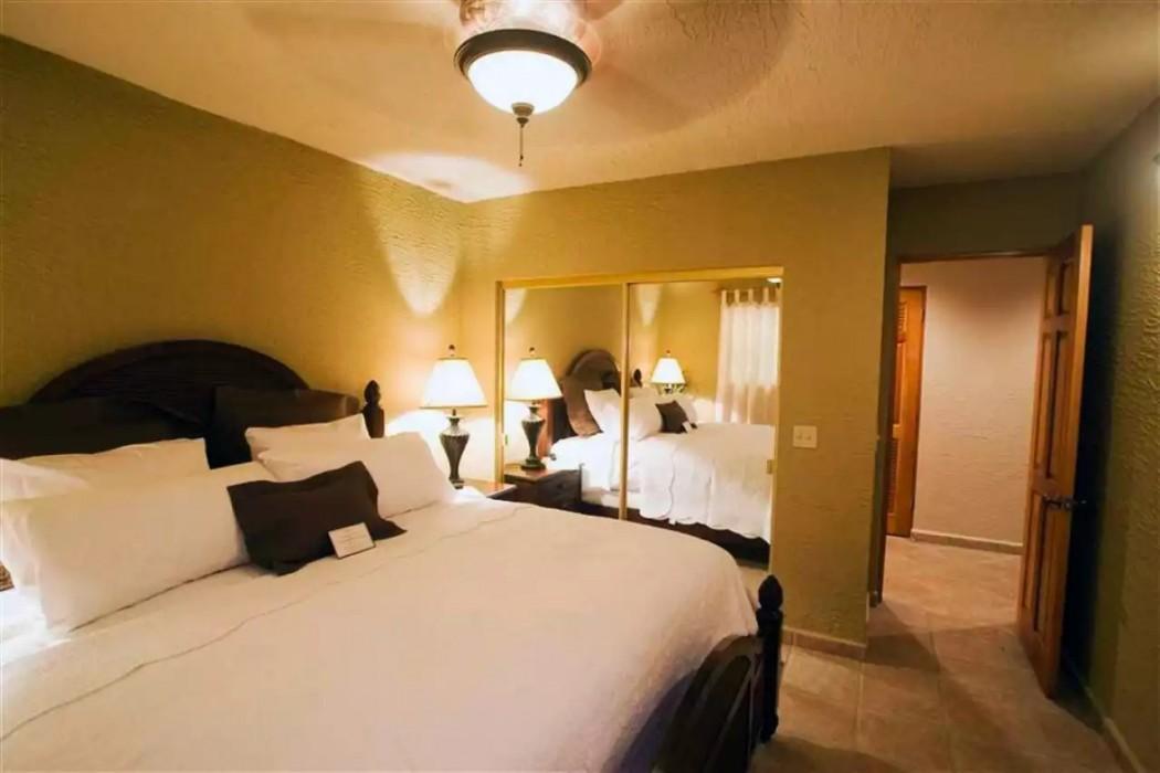 Clarion Suites Roatan at Pineapple Villas — 7