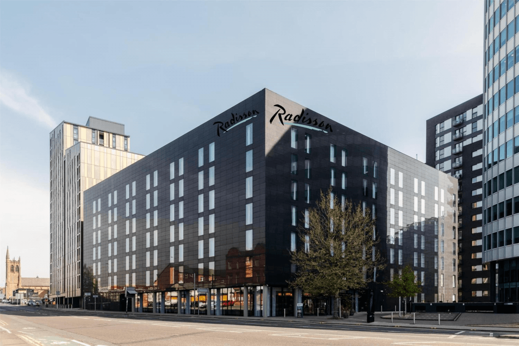 Radisson Hotel Manchester City Centre, A Verified Net Zero Hotel — 1