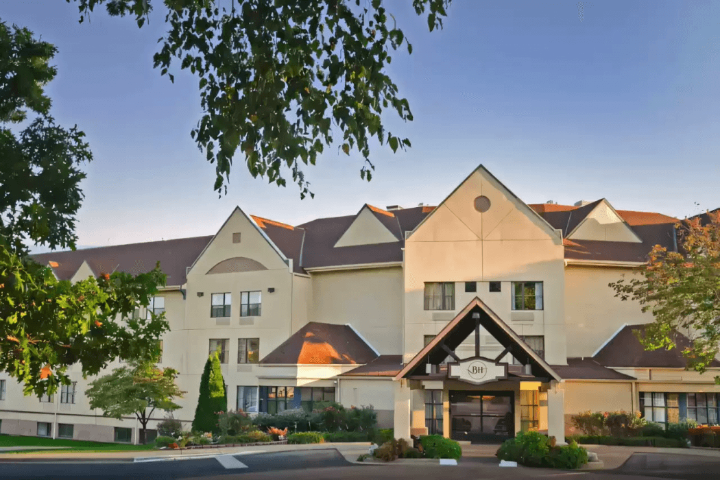 The Branson Hillside Hotel — 1