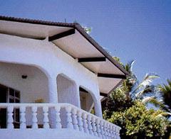 LAZARE PICAULT CHALETS(M)