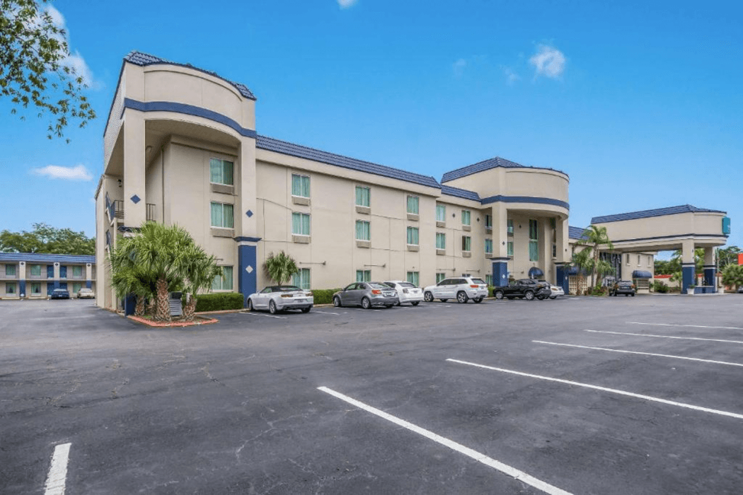 Clarion Inn and Suites Central Clearwater Beach FL