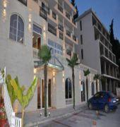 Gold Hotel 998345 — 1
