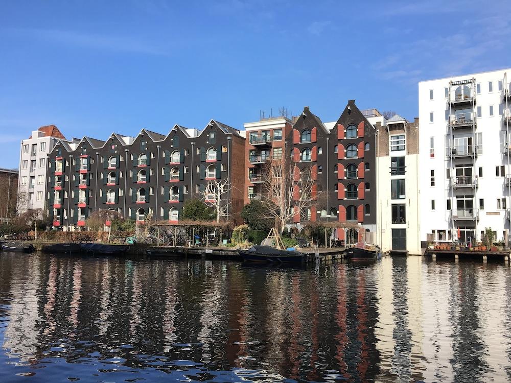 Holiday Inn Express Amsterdam - City Hall, an IHG Hotel — 8